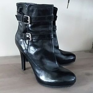 Black leather Enzo Angiolini high heel boots